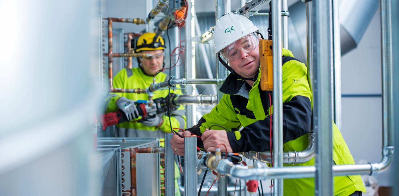 Grzegorx Rakoczy jobber i rørvirksomheten i GK og Knut-Olav Bjørgum som servicetekniker i Inneklima